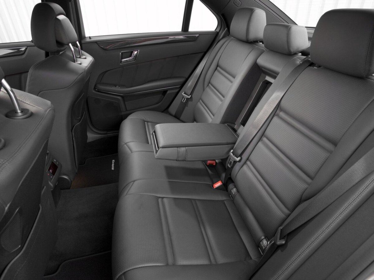 Мерседес w212 салон сзади