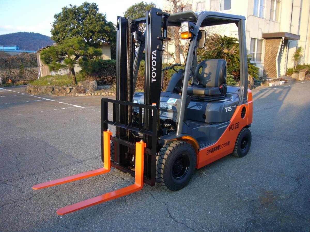 Вилочный погрузчик TCM