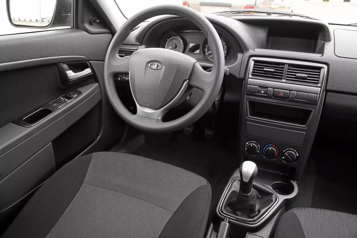 Салон Приора 2 Люкс