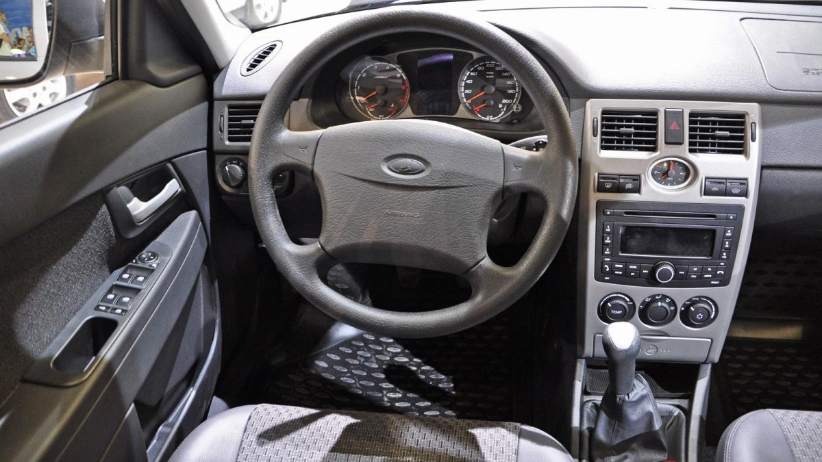 Lada Priora 2 Люкс салон