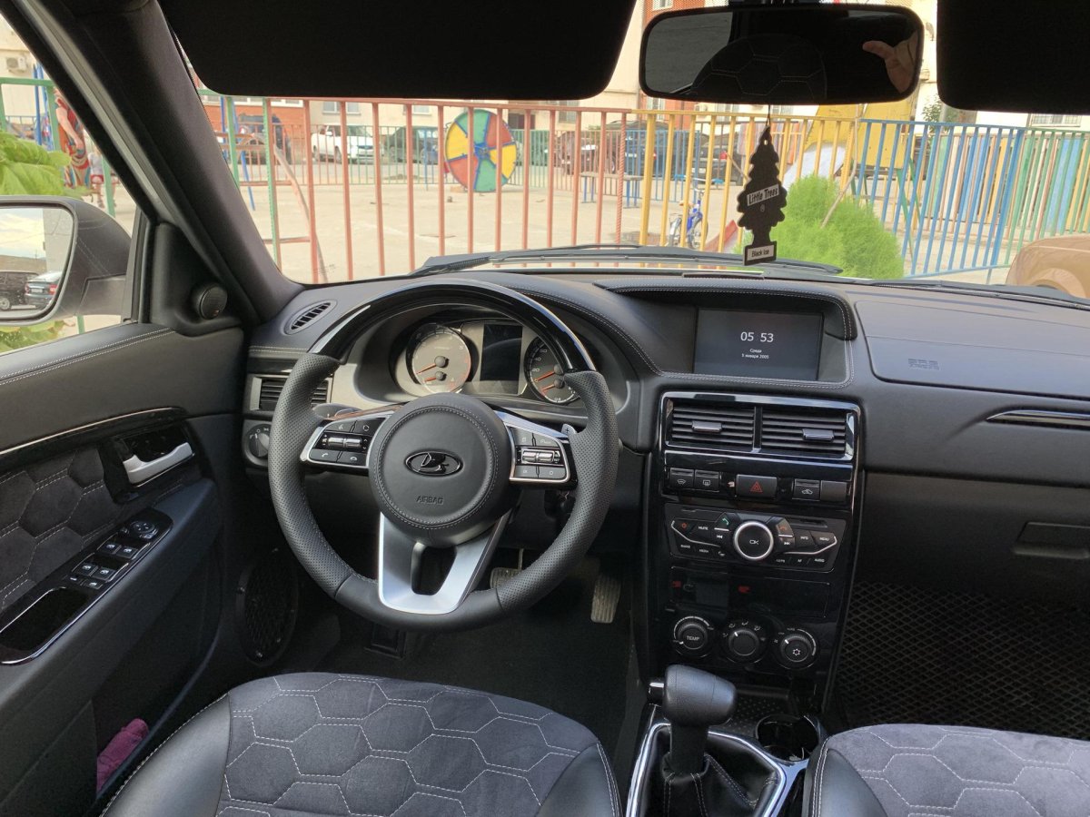 Салон Приора 2 Люкс