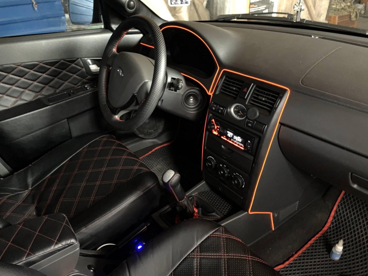 Lada Priora 2 Люкс салон