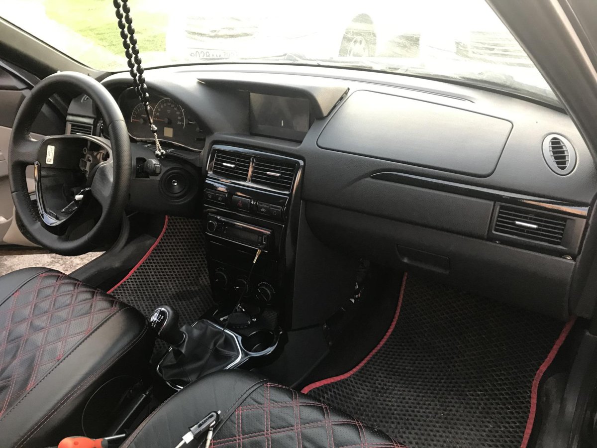 Приора 2 седан салон