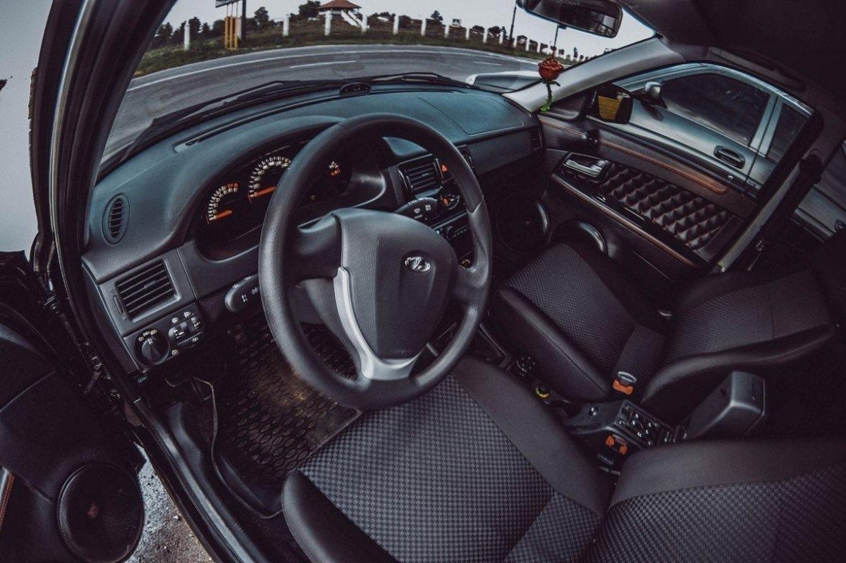 ВАЗ 2170 салон