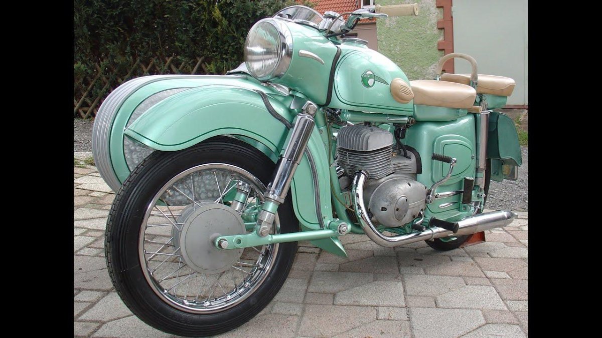 Мотоцикл МЦ 250 из ГДР