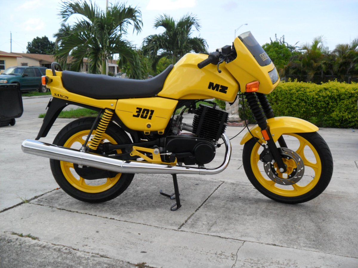 Мотоциклы ГДР MZ ETZ 301