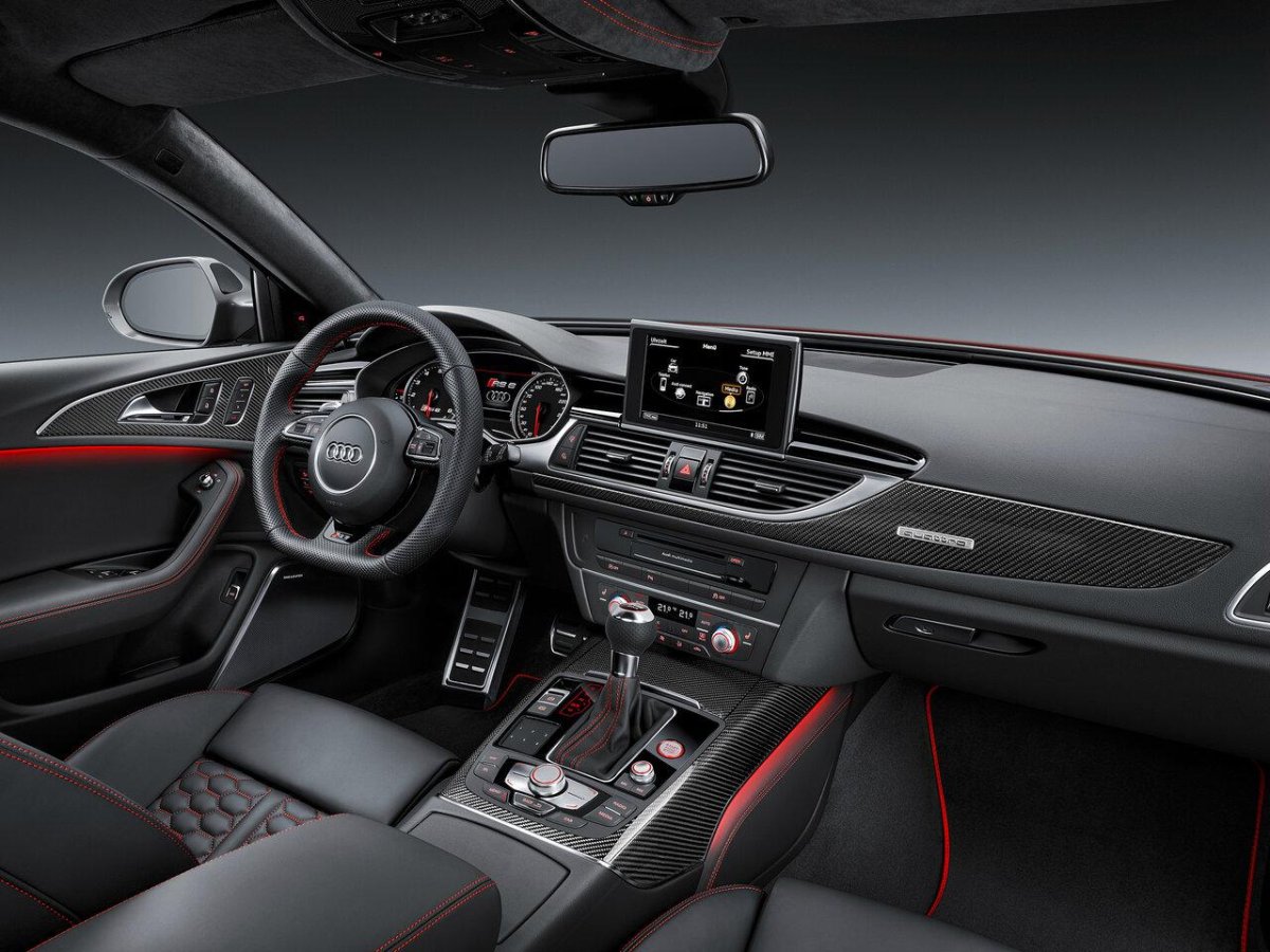 Audi rs6 avant Interior