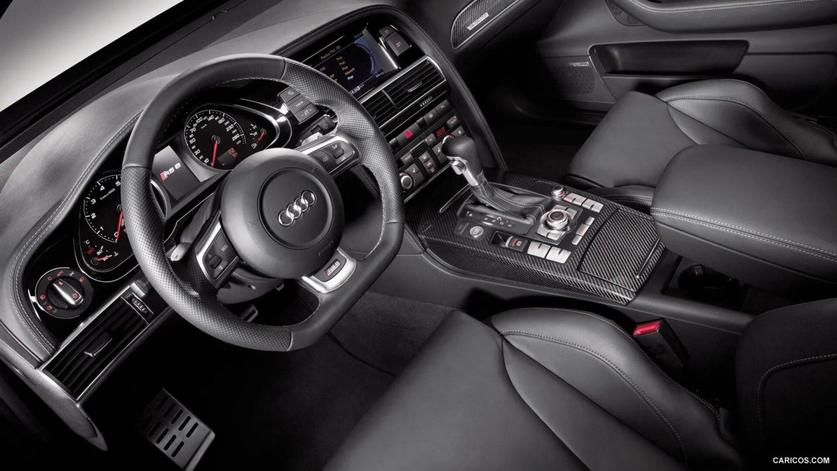 Audi rs6 avant Interior