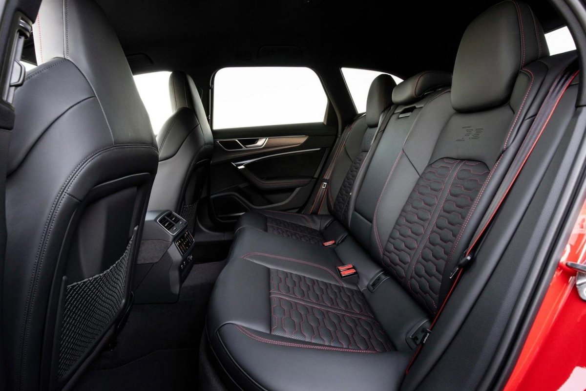 Audi rs6 2021 салон