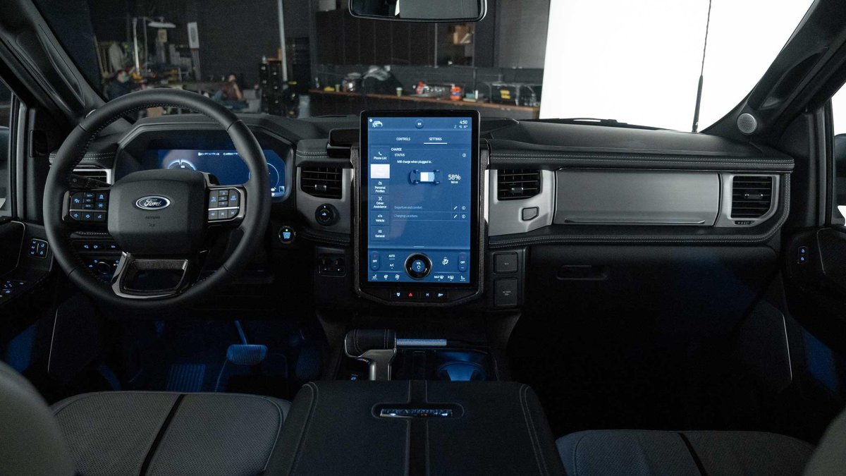 Ford f-150 Lightning 2022 Interior