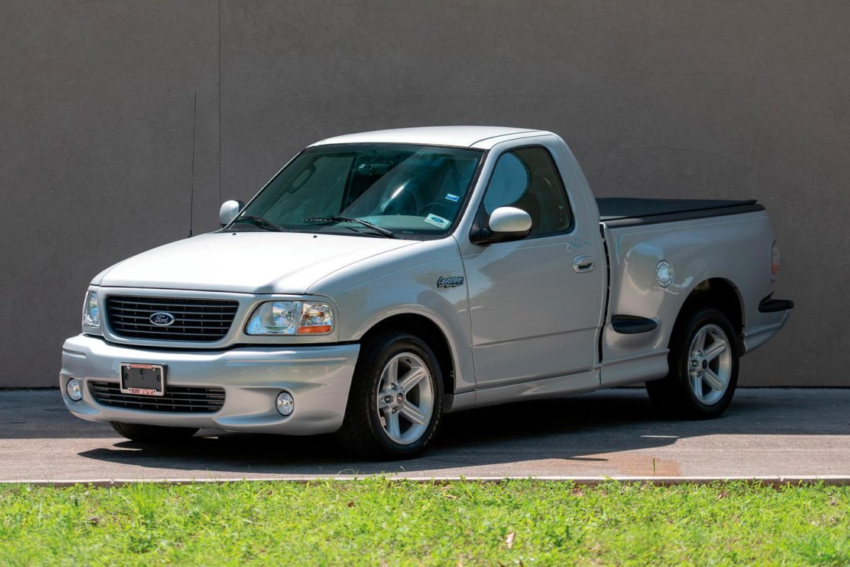 Ford f150 SVT Lightning 1999