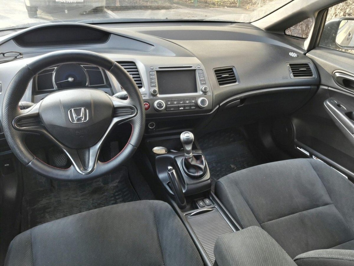 Honda Civic 2008 седан салон