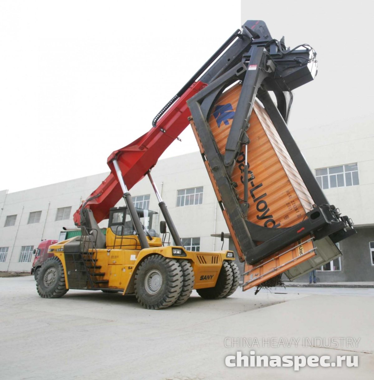 Ричстакер для 20-40-футовых контейнеров sany srsc45f3