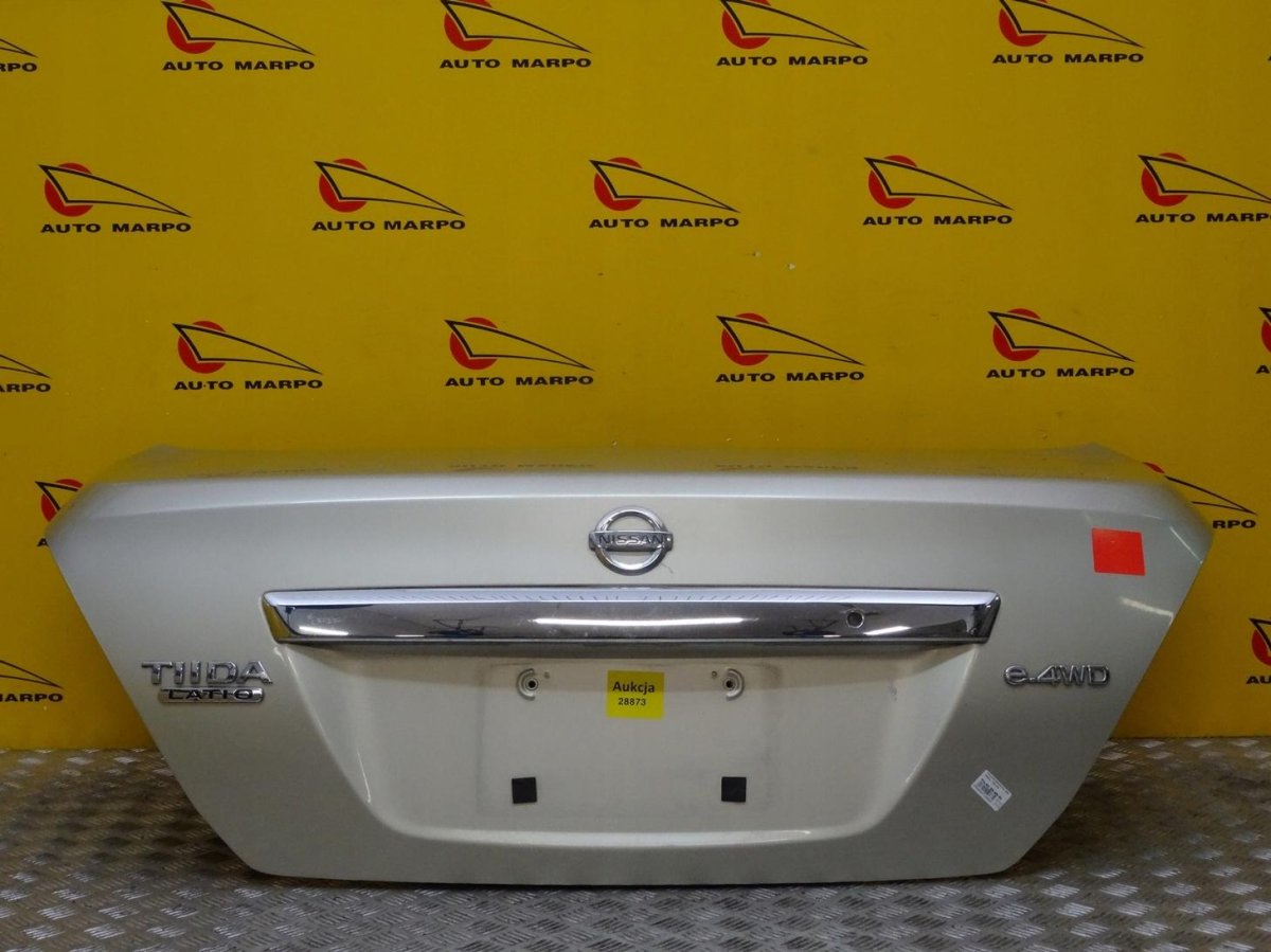 Крышка багажника Ниссан Тиида