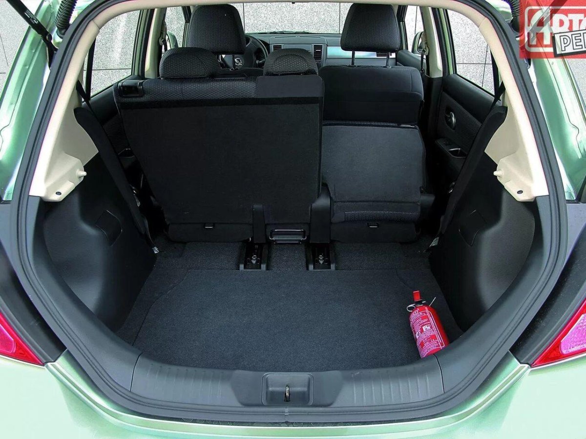 Тиида багажник