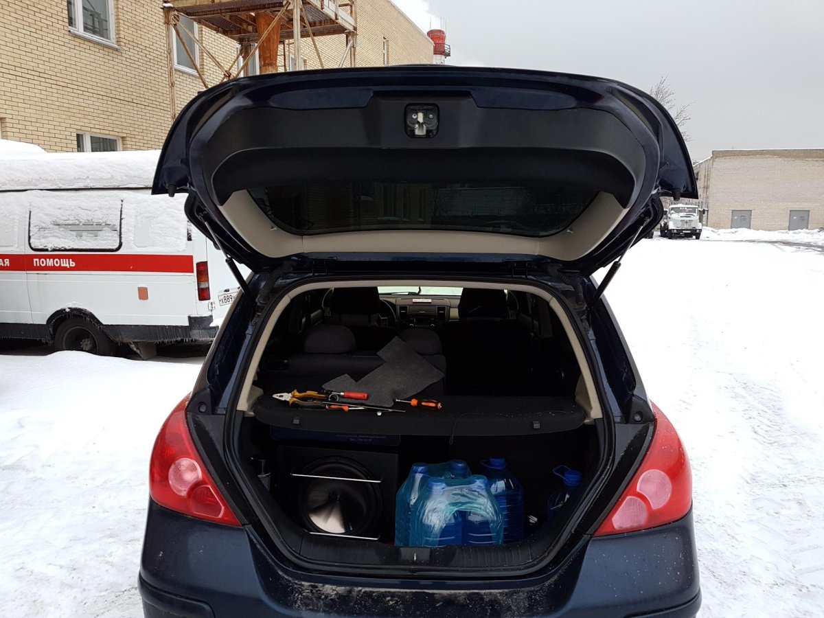 Газовые упоры багажника Ниссан Тиида