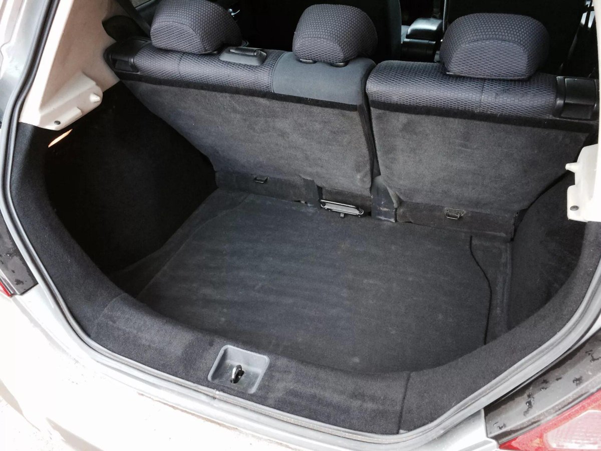 Тиида багажник