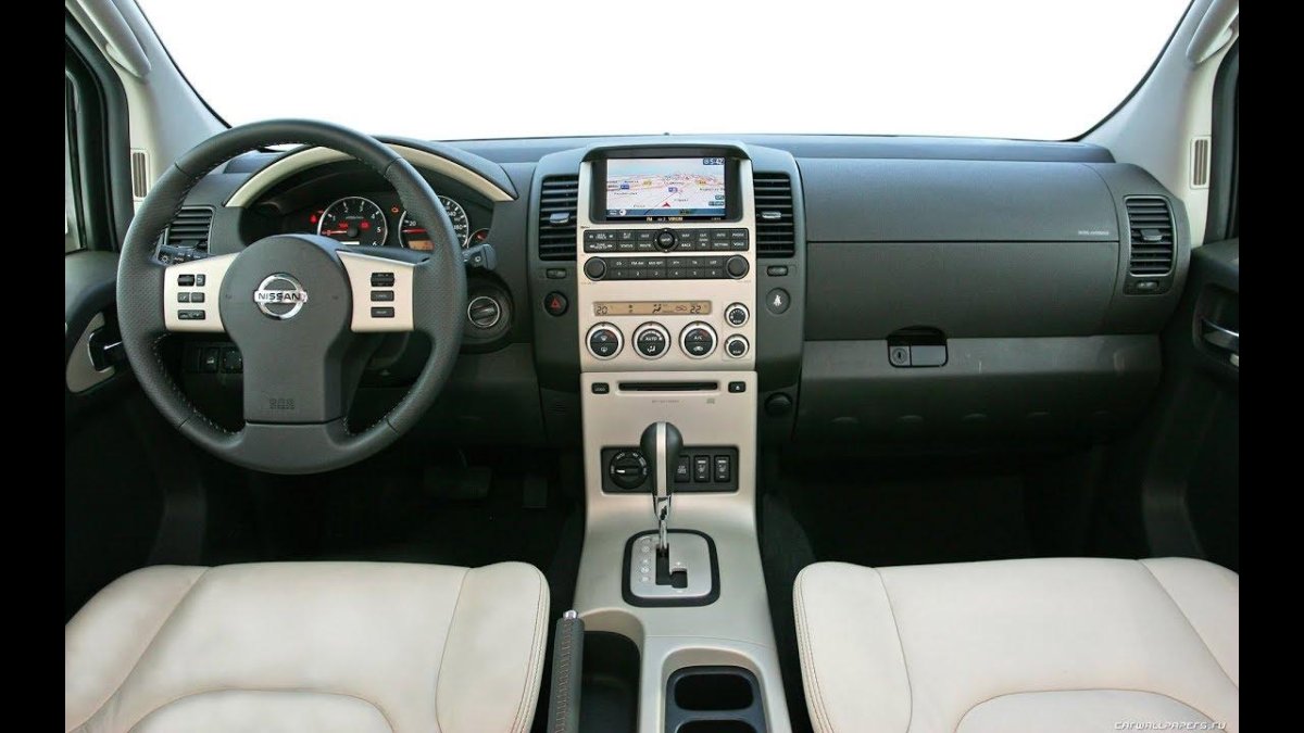 Nissan Pathfinder r51 салон