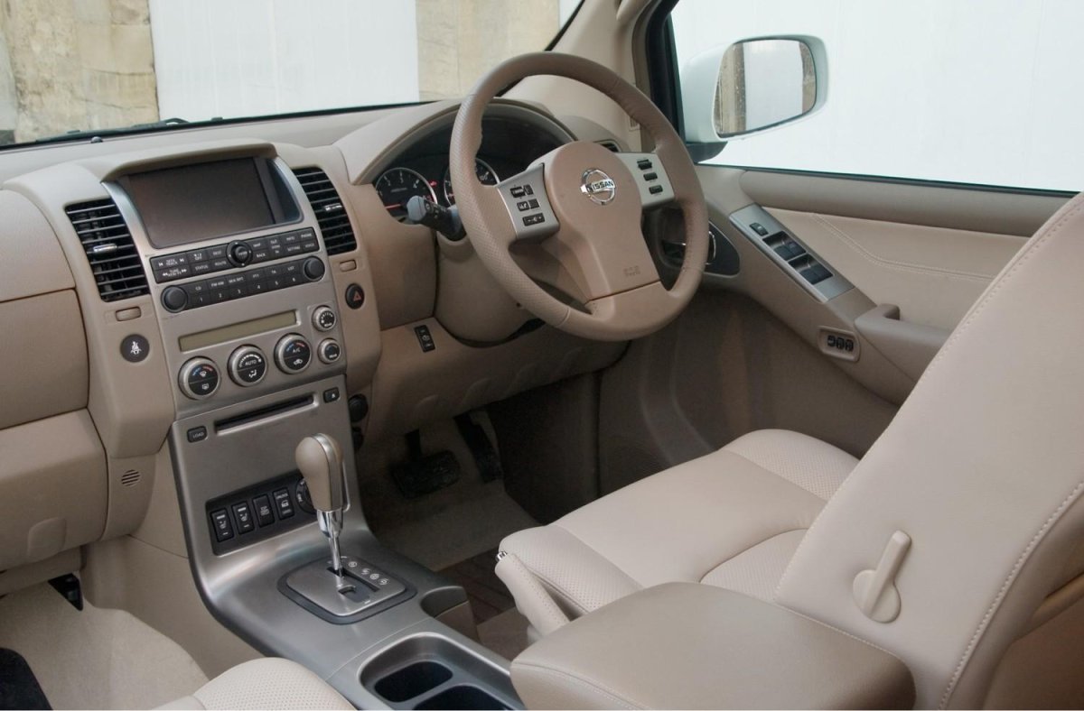 Nissan Pathfinder r51 салон