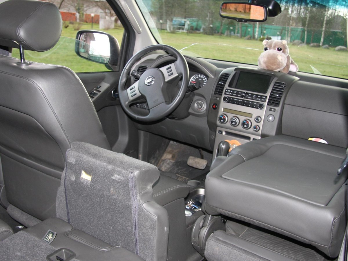 Ниссан Патфайндер 2008 салон