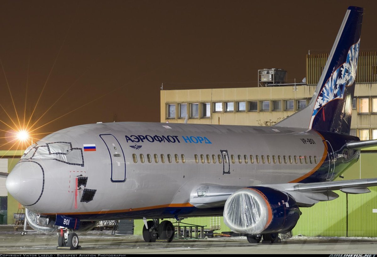 Аэрофлот-Норд Boeing 737-505