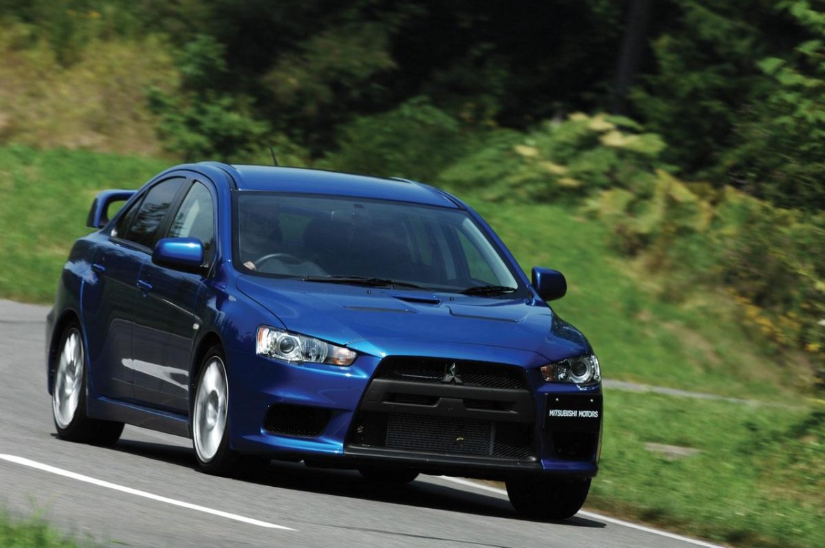 Mitsubishi Lancer Evolution x 2012