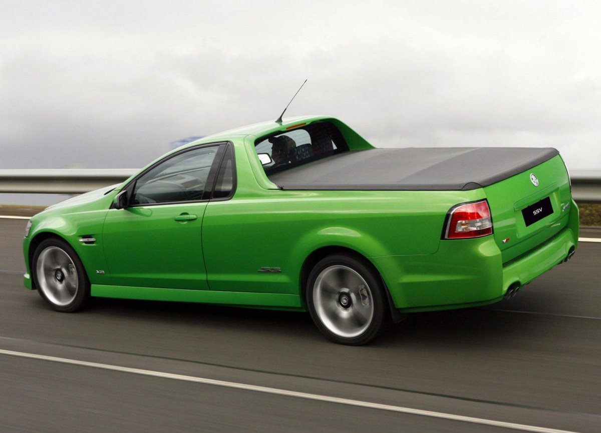 Холден Коммодор