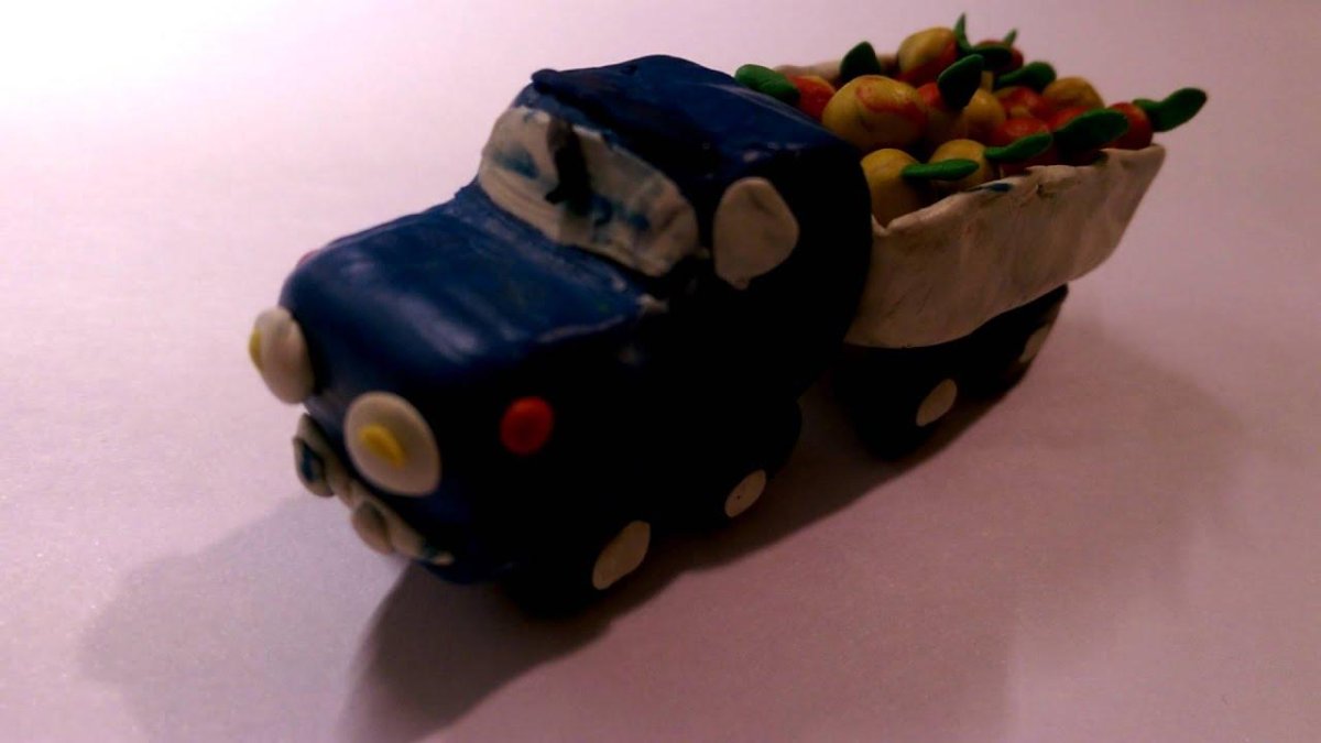 Машинка из пластилина