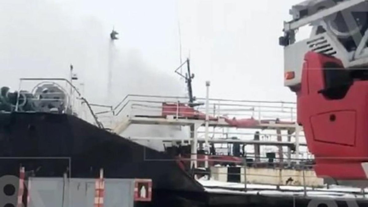 Танкер Арктика СПБ