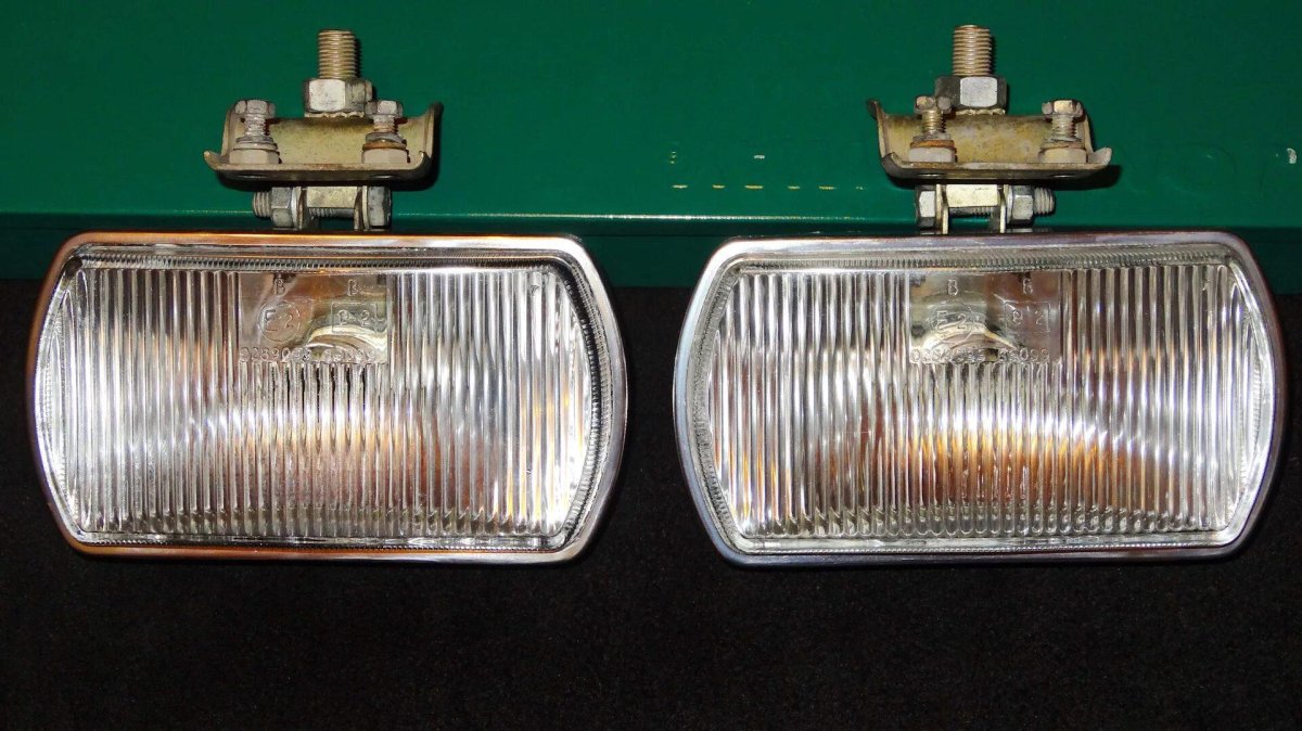 Противотуманная фар Волга ГАЗ 31029