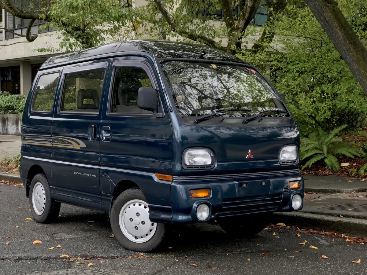 Mitsubishi Bravo 1994