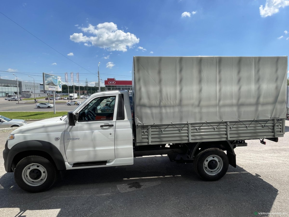 УАЗ профи 2022