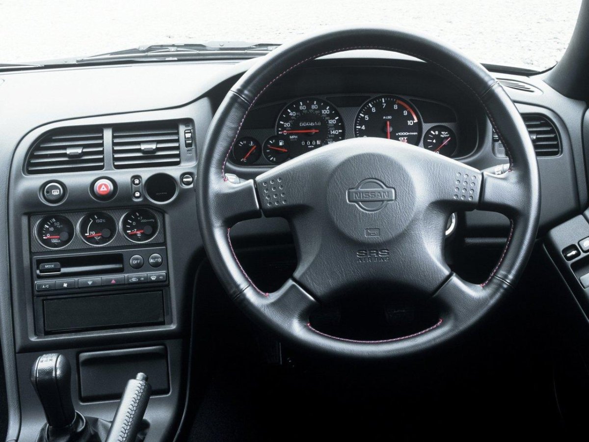 Skyline GTR r33 салон