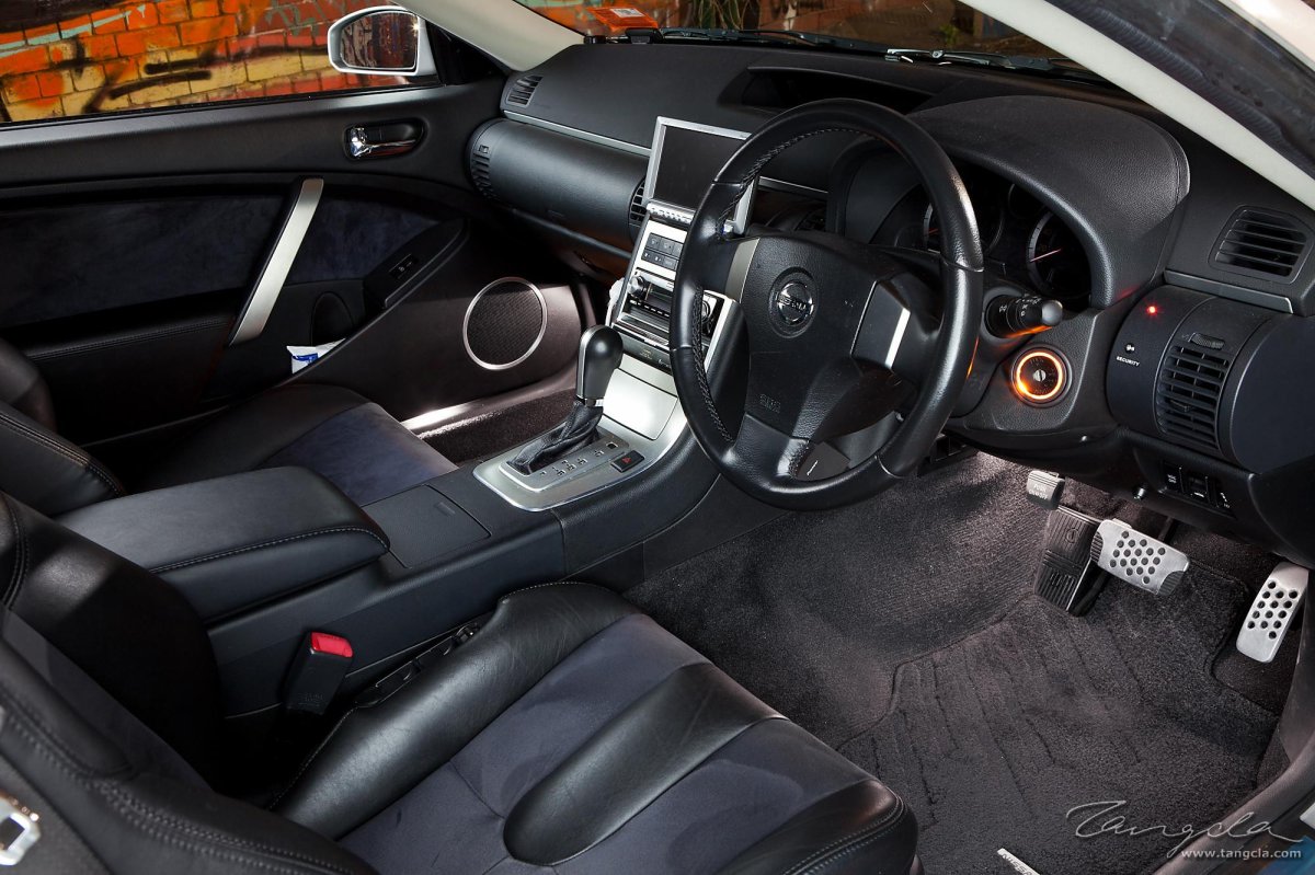 Nissan Skyline 350gt