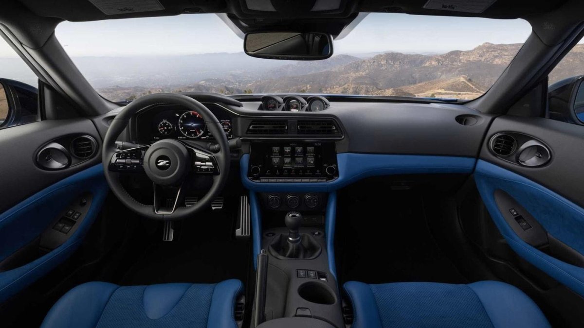 Новый Ниссан z 2023