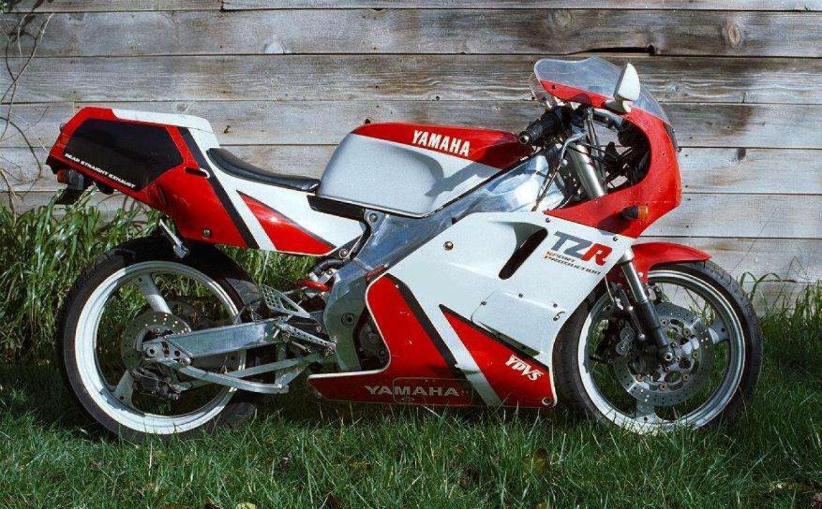 TZR 250 R