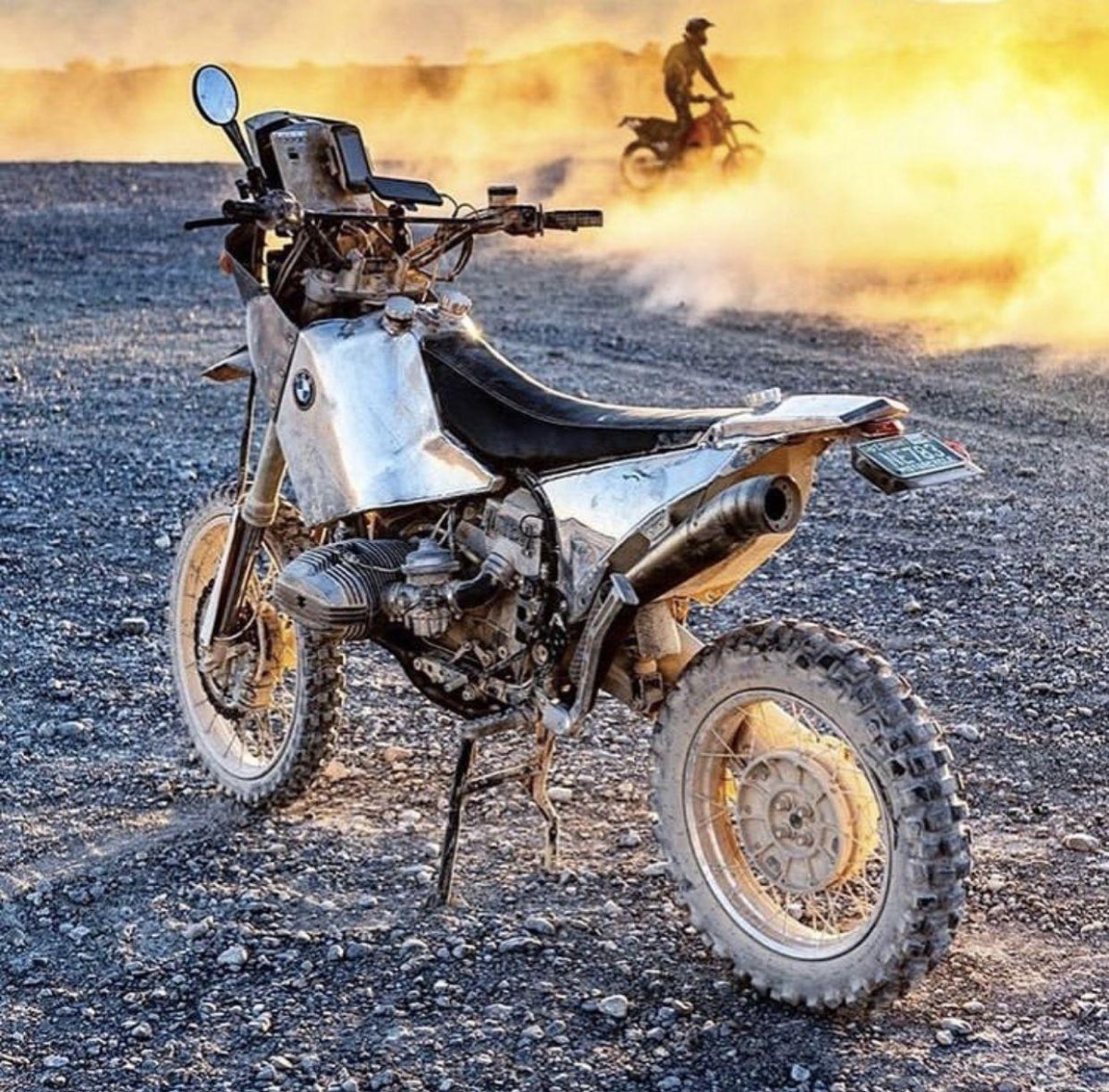 Мотоцикл выживальщика