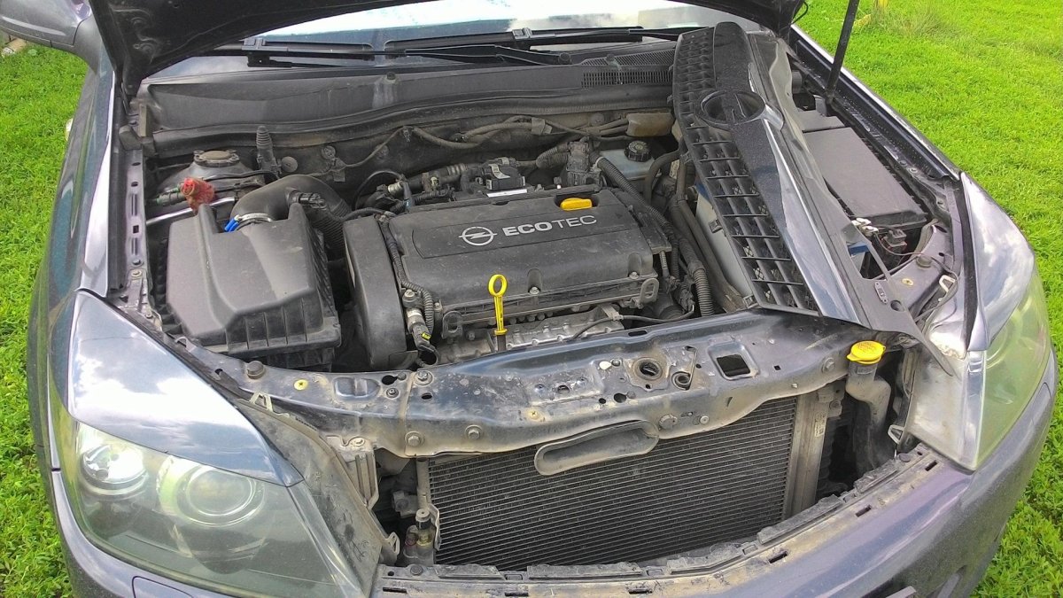 Opel Astra h 1.8 под капотом