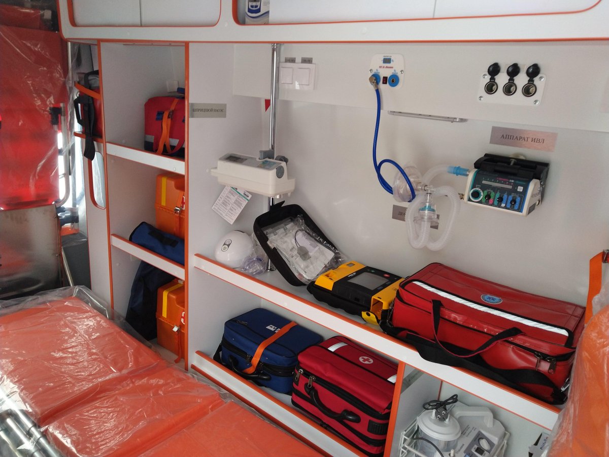 Оснащение автомобиля скорой помощи