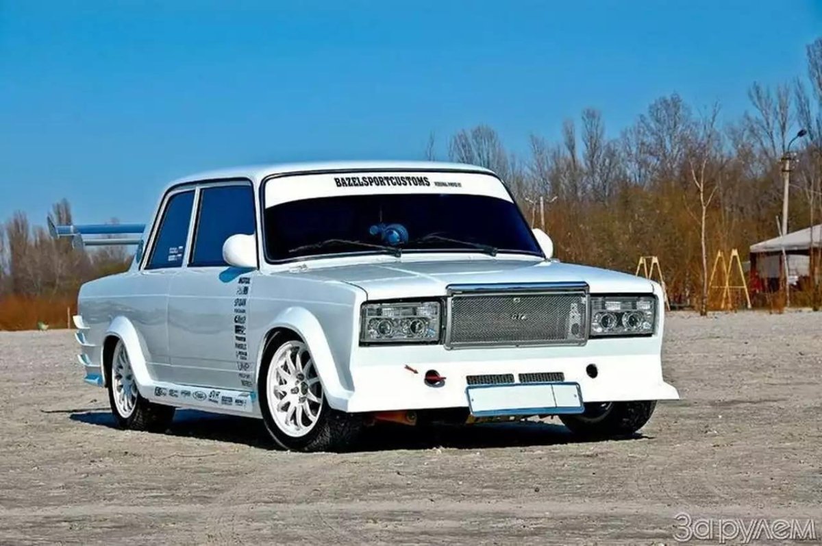 ВАЗ 2107 тюнингованная