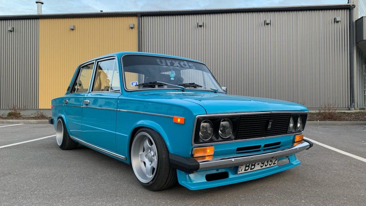 ВАЗ 2106 бирюзовая