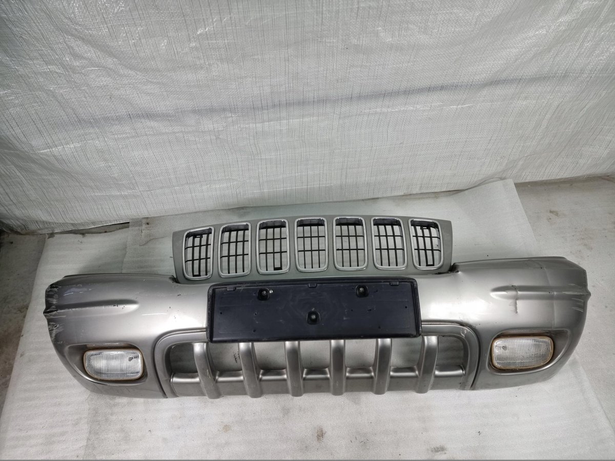 Бампер передний джип Гранд Чероки WJ