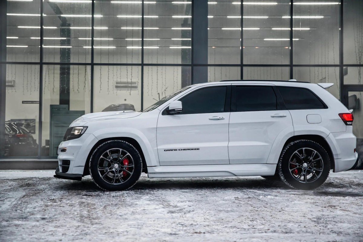 Jeep Grand Cherokee srt8 wk2