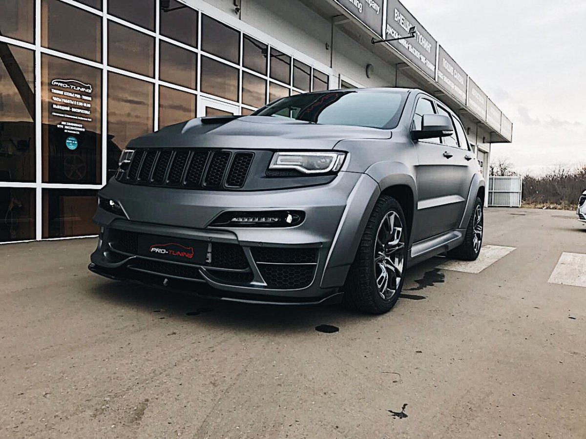 Jeep Grand Cherokee srt8 wk2