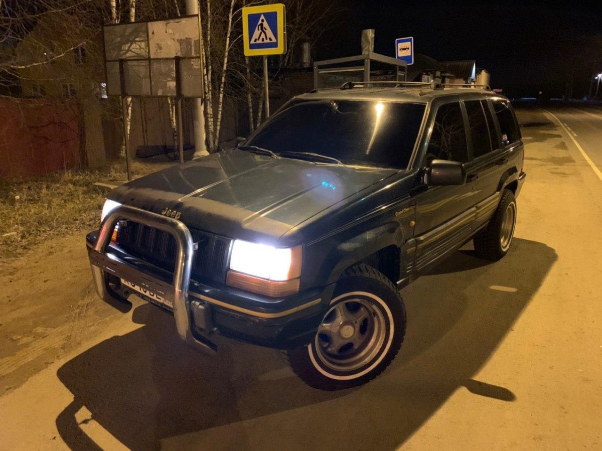 Jeep Grand Cherokee 1993 Бандитский
