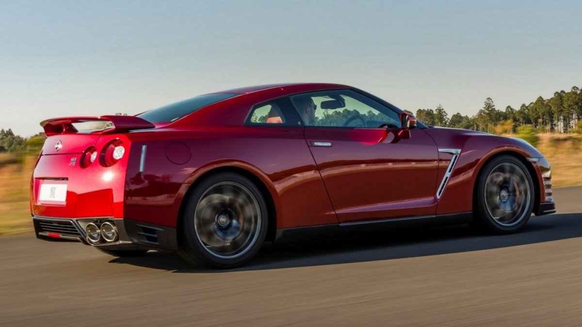 Nissan gt-r 2013