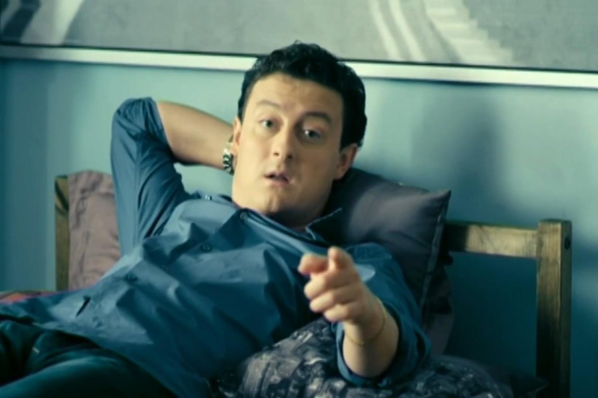 Антон Мартынов универ