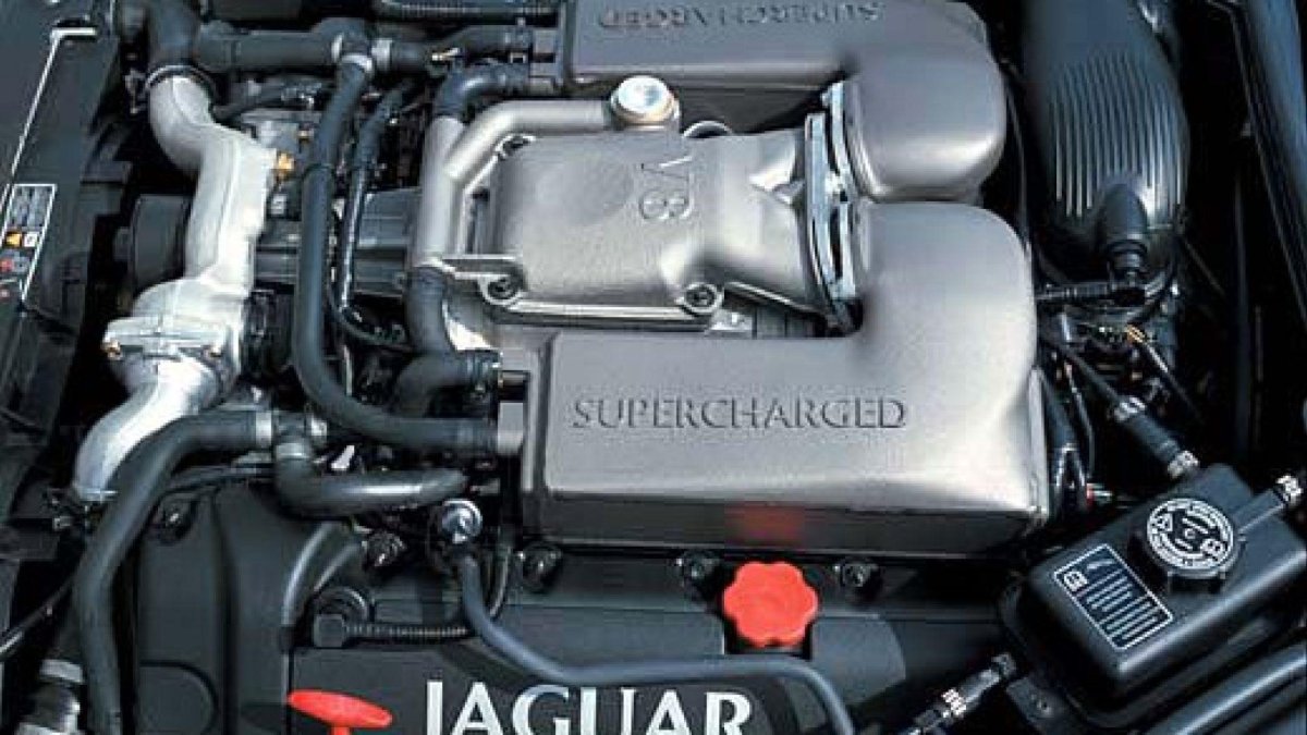 Jaguar XKR-S двигатель