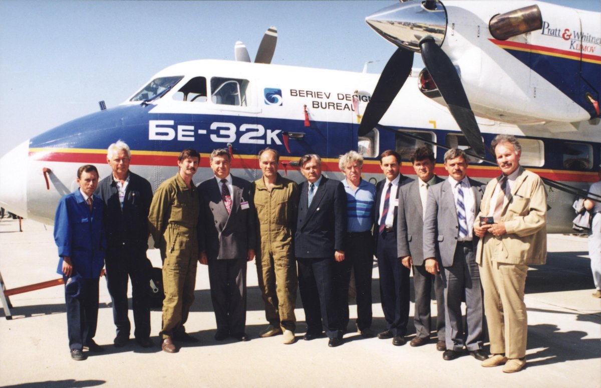 Бе-32 самолет