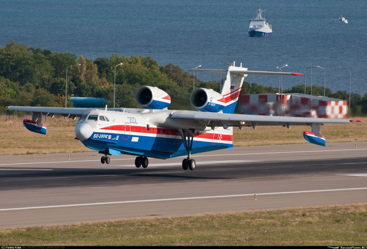 Бе-200 амфибия